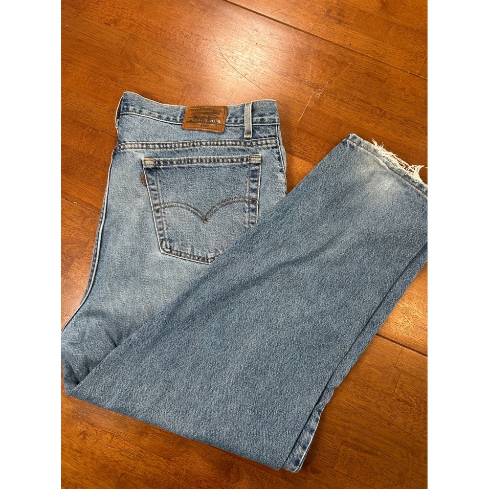 Vintage Levi's 545 Jeans Mens 44x30 Light Wash Loose Fit Straight Leg Denim Y2K